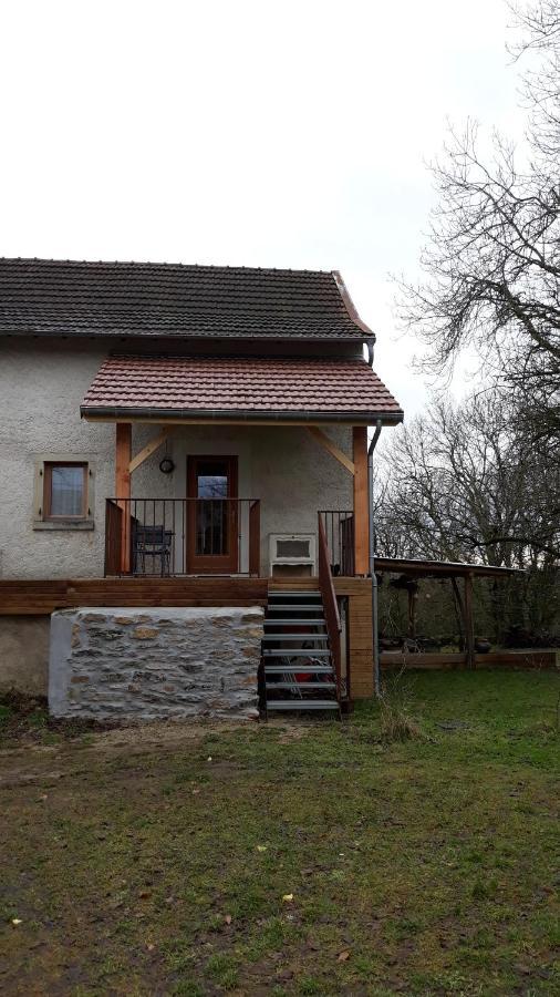 Agreable Gite En Pleine Nature Parmilieu Екстер'єр фото