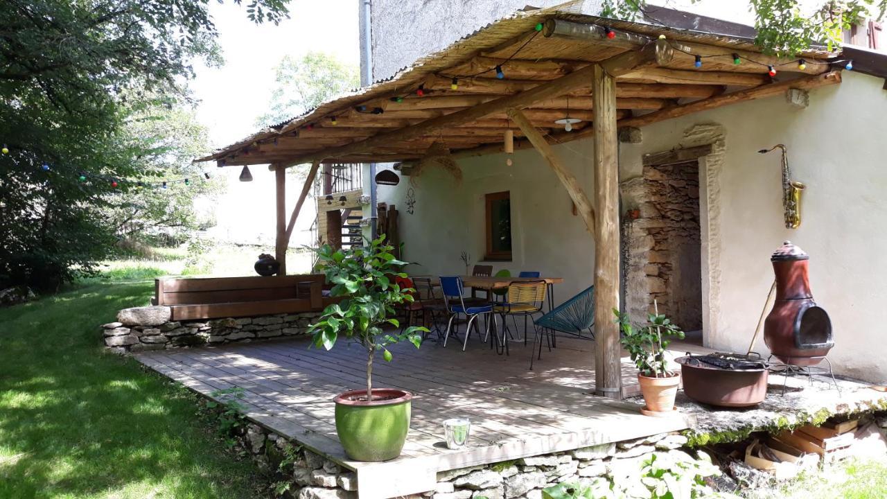 Agreable Gite En Pleine Nature Parmilieu Екстер'єр фото